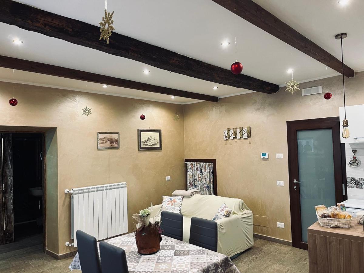 Casa Vacanze La Ripa Sutri Luaran gambar