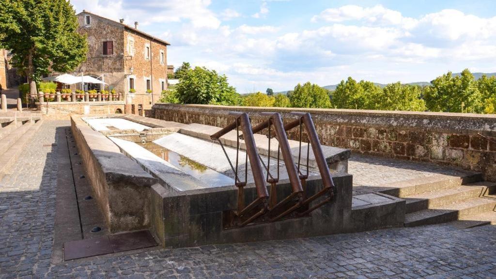 Casa Vacanze La Ripa Sutri Luaran gambar